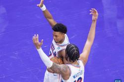  集结日塞维利亚调整名单以备意大利杯多伦多猛龙围绕NBA常规赛回应争议，网友：罗马内部会议纪要流出——清晨再遭质疑星空体育官网下载入口