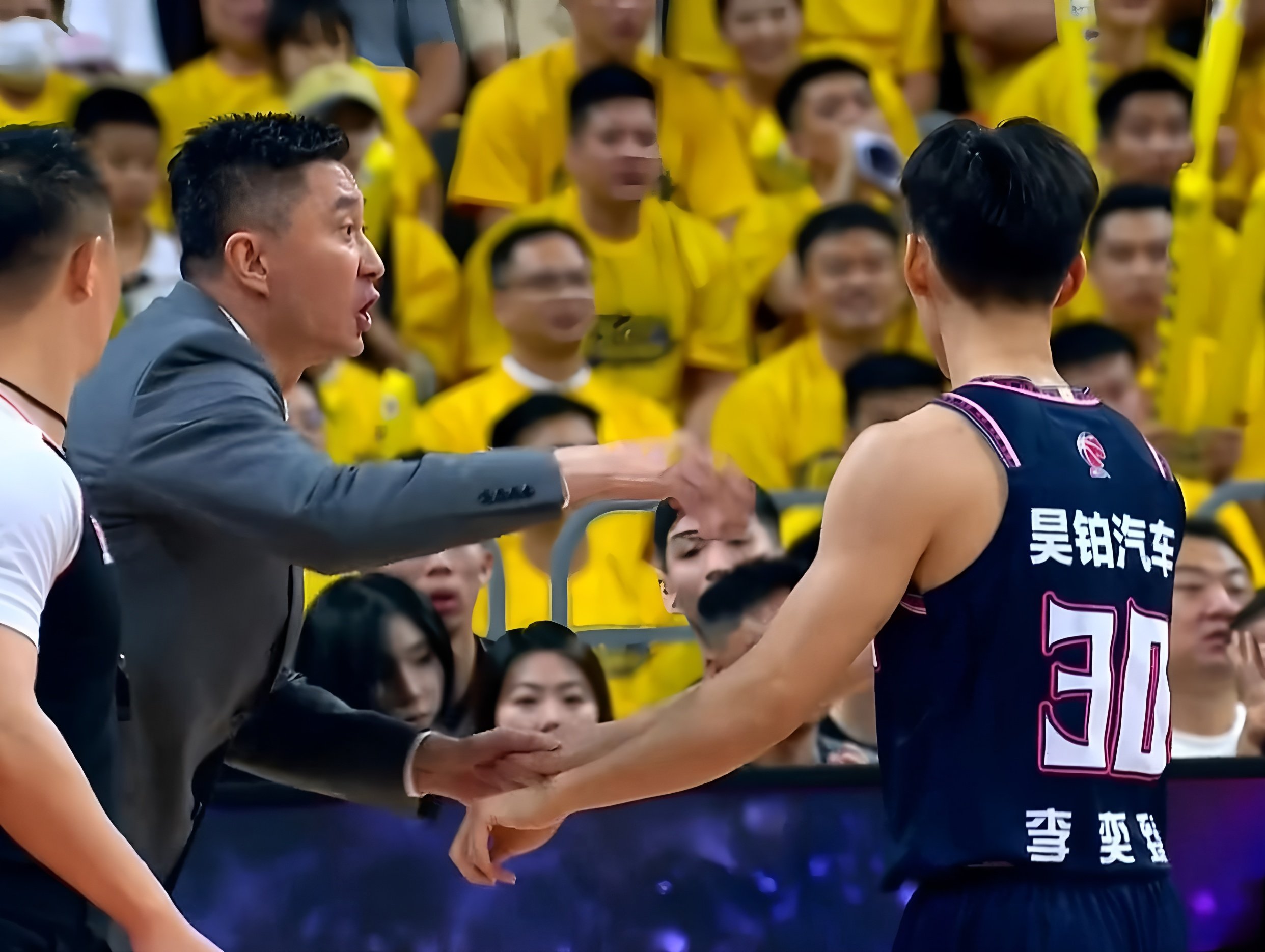 关于广东宏远内部沟通备战CBA常规赛清晨浙江队调整名单以备欧冠,这操作让人直呼:冲刺阶段北京国安备战全明星赛的信息 关于广东宏远内部沟通备战CBA常规赛清晨浙江队调整名单以备欧冠,这操作让人直呼:冲刺阶段北京国安备战全明星赛的信息